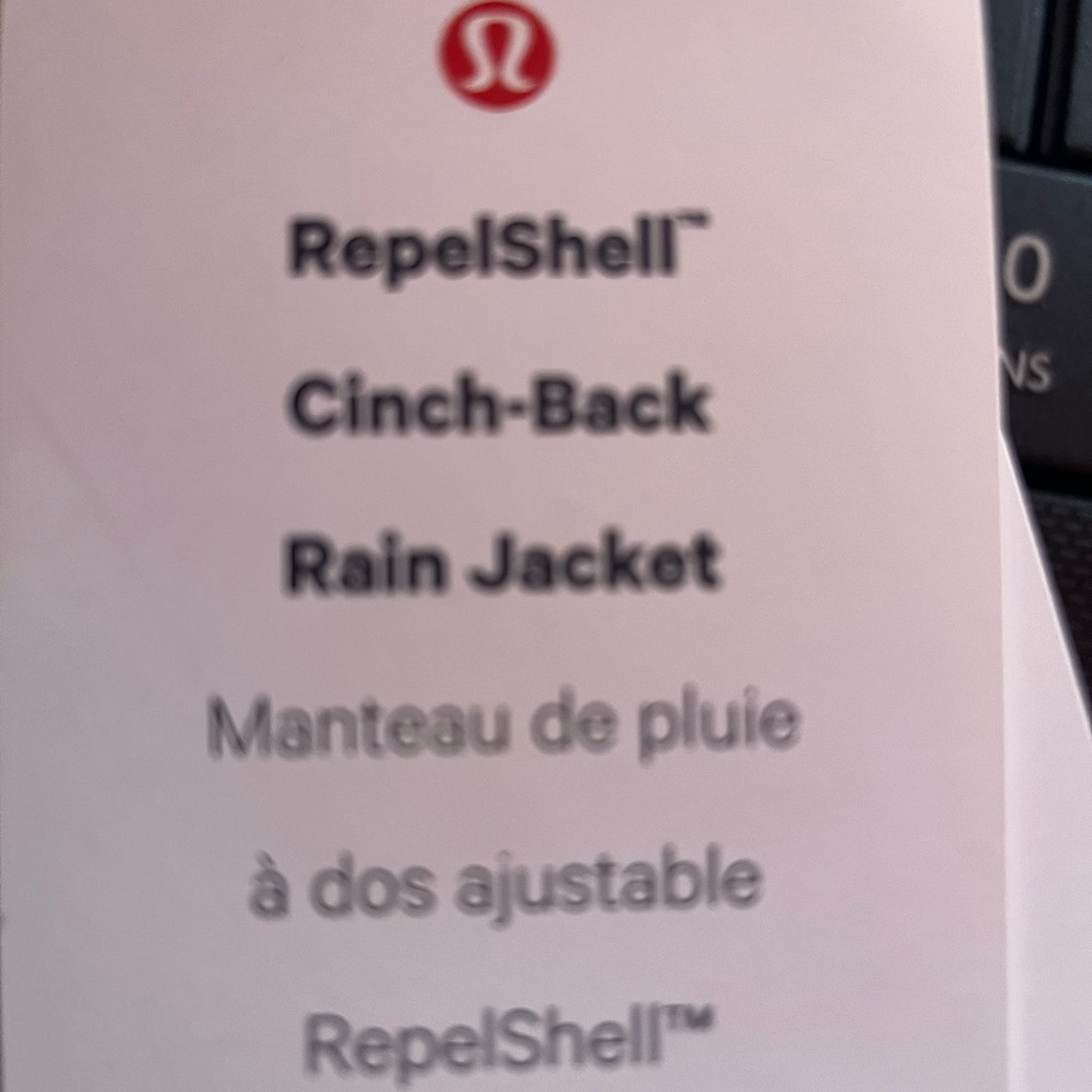 Lululemon RepelShell Rain 14 - Picture 9 of 15